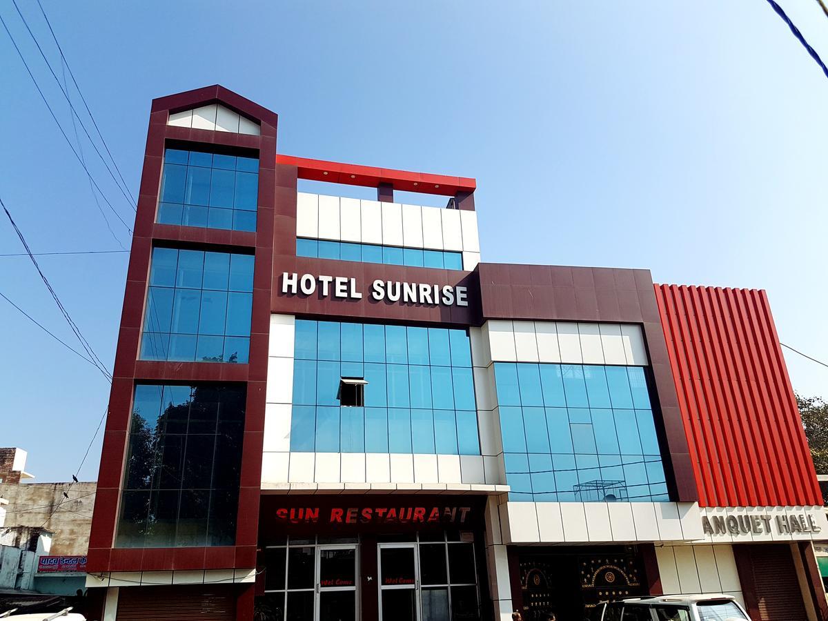 Hotel Sunrise Orai Exterior foto